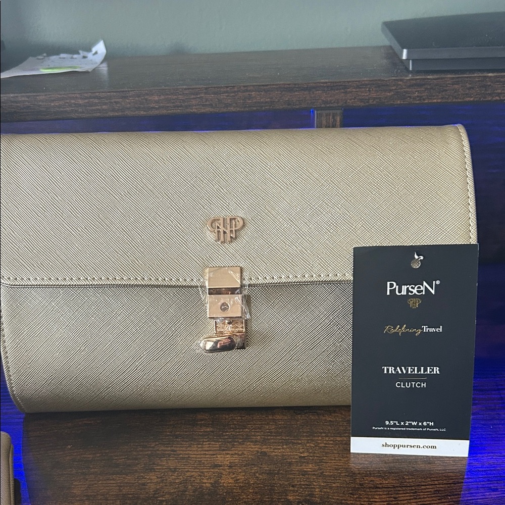 PurseN Elegant Gold Clutch